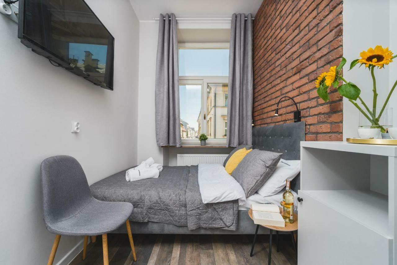 Liv Apartments Old Town Краків Екстер'єр фото